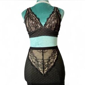 Adore Me Black Lace Bra Set Shapewear